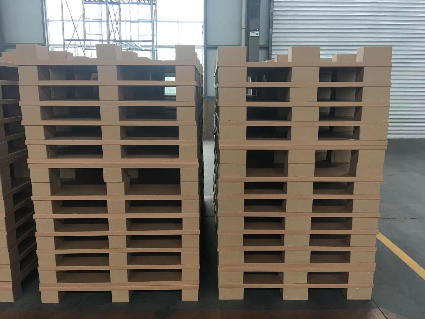 蜂窩紙板的夾層結構是什么？